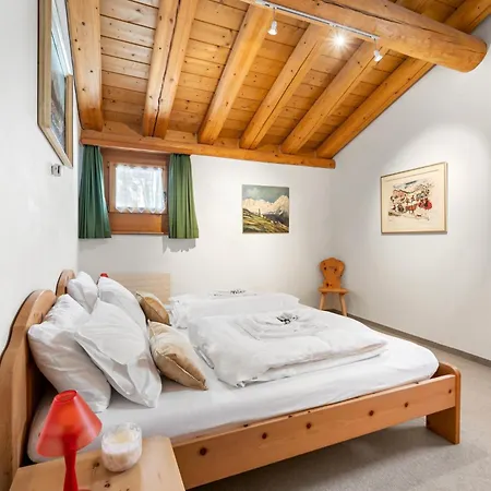 Luxury St Moritz With View - 4 Bedrooms