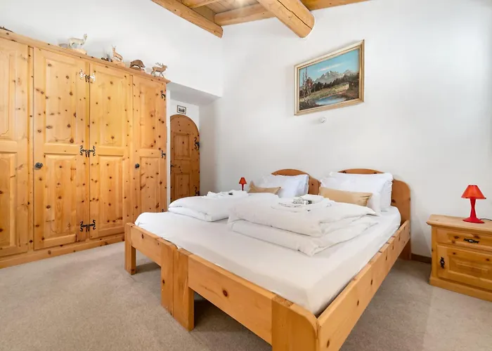 Luxury St Moritz With View - 4 Bedrooms *