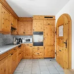 Apartment Luxury St Moritz With View - 4 Bedrooms Madulain