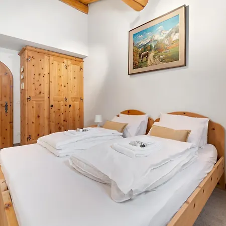 Apartment Luxury St Moritz With View - 4 Bedrooms Madulain